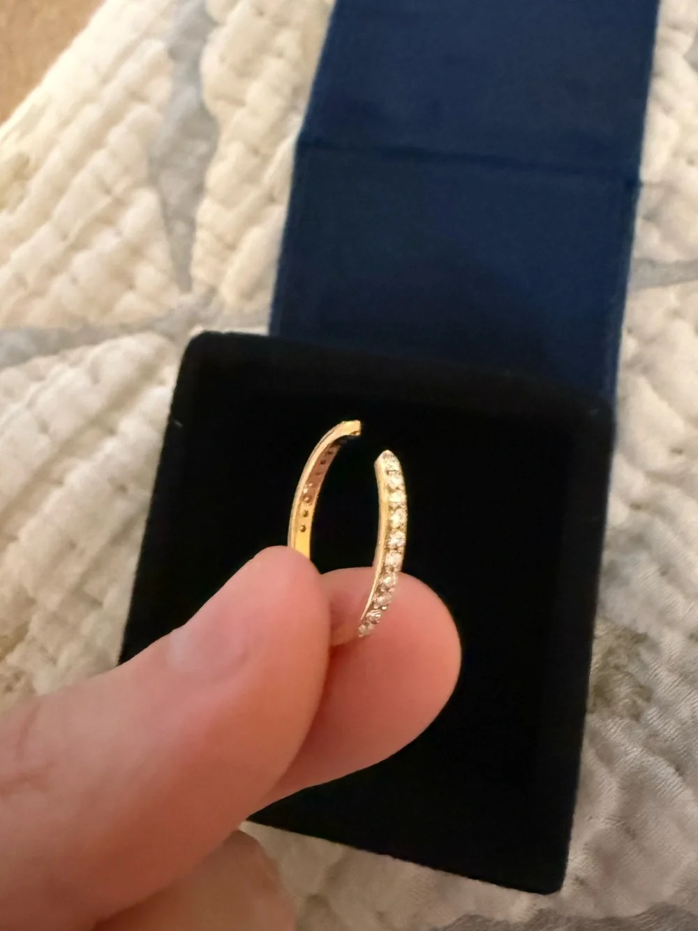 10K moissanite ring - Picture 3 of 5